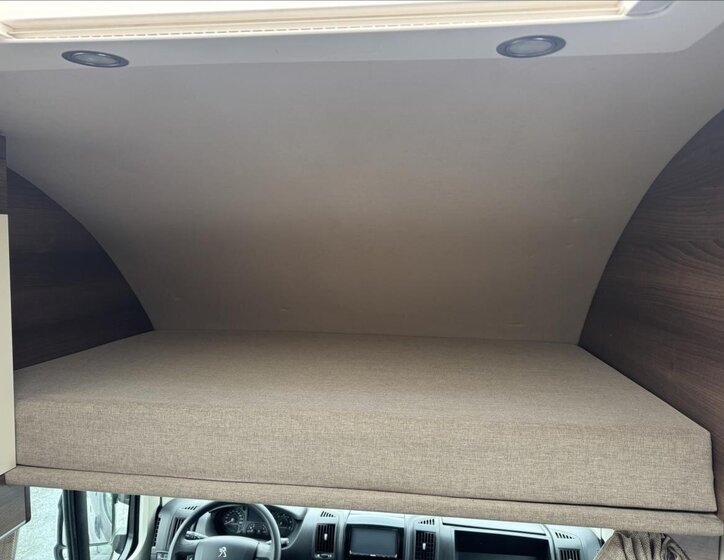 Peugeot Ostatní Ostatní 3,0 l 130 kw