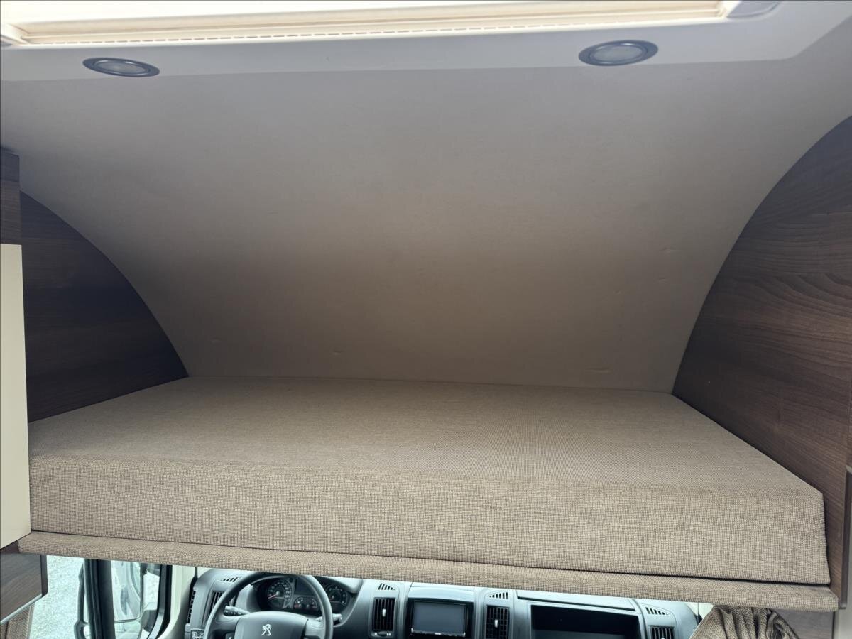 Peugeot Ostatní Ostatní 3,0 l 130 kw