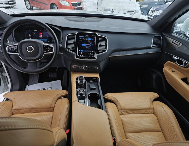 Volvo XC90 26