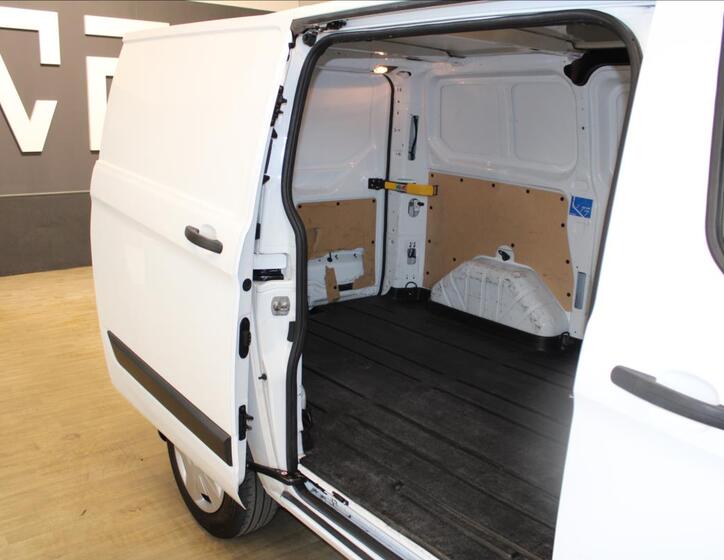 Ford Transit Custom 14