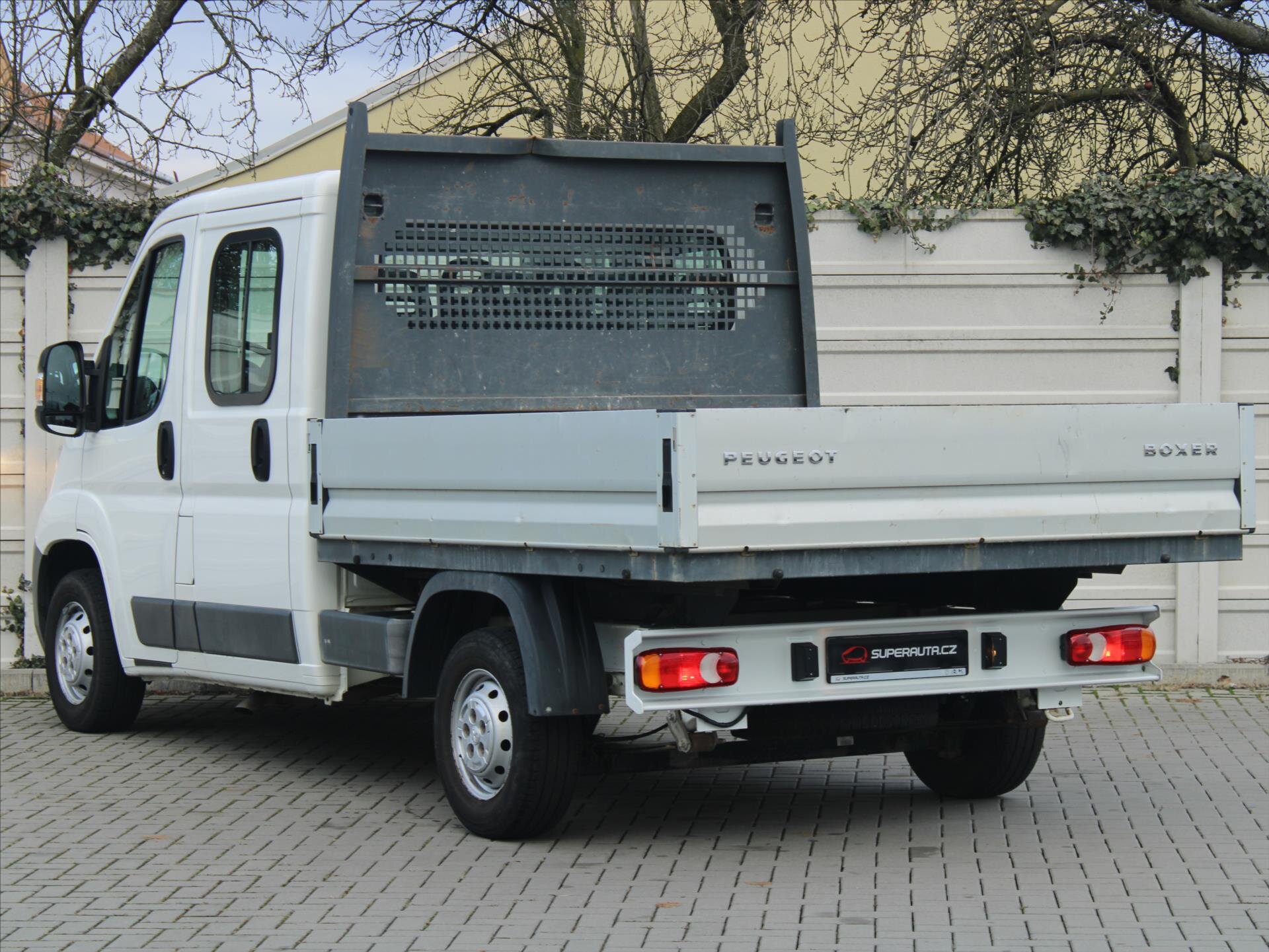 Peugeot Boxer Valník 2,0 l 120 kw