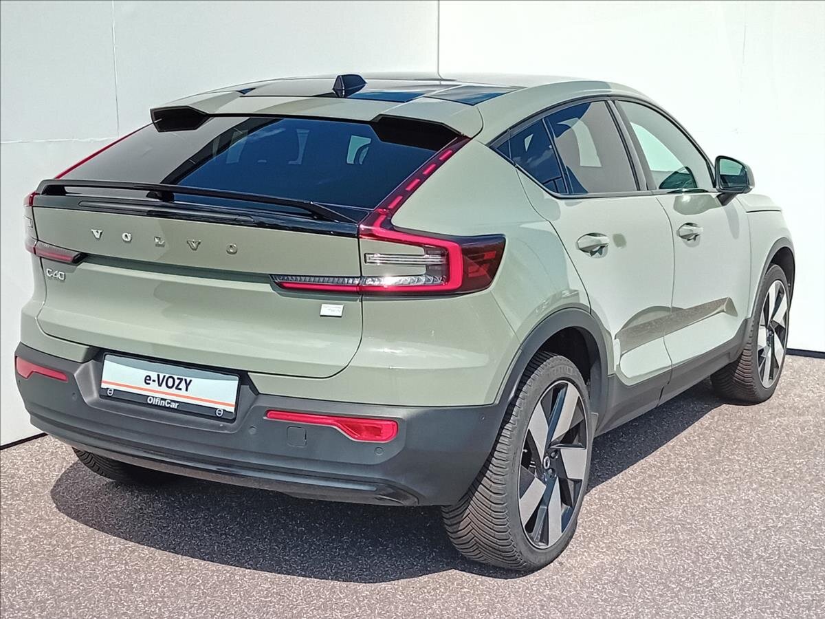 Volvo C40 Hatchback 0,0 300 kw
