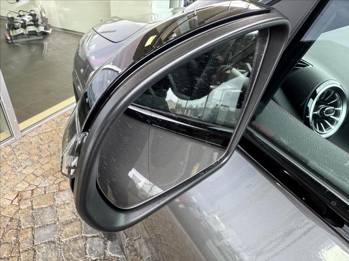 Mercedes-Benz GLA SUV 2,0 l 110 kw