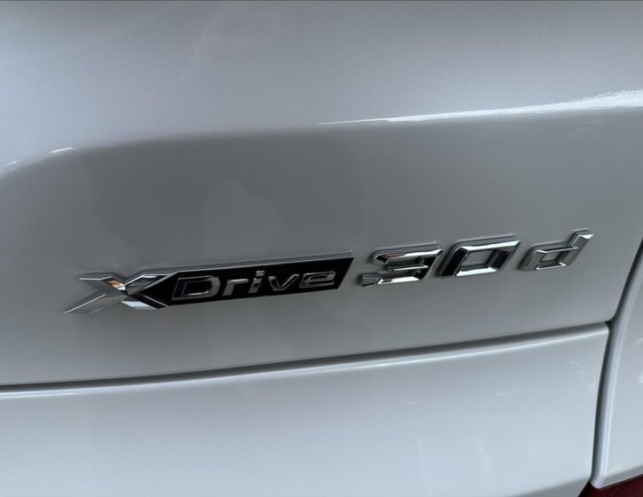 BMW X5 SUV / Terénní 3,0 l 195 kw