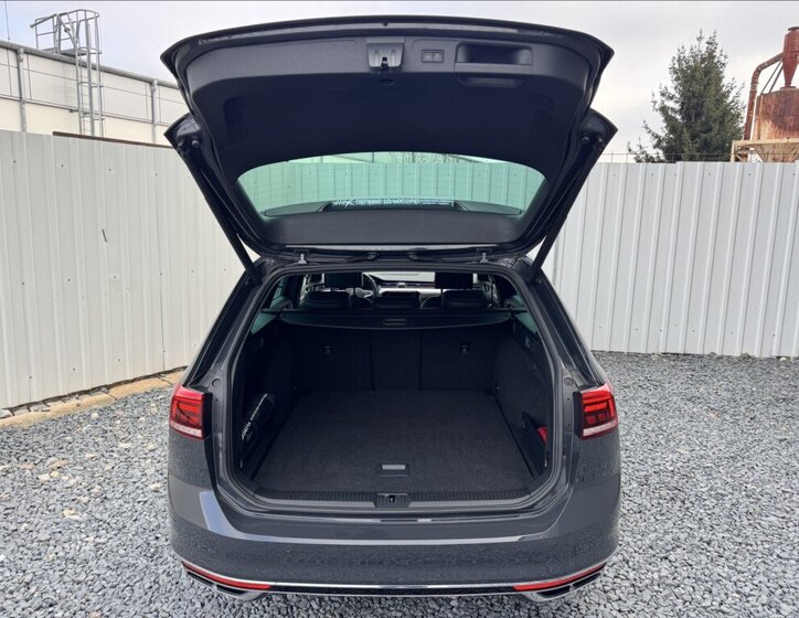 Volkswagen Passat Kombi 1,5 l 110 kw