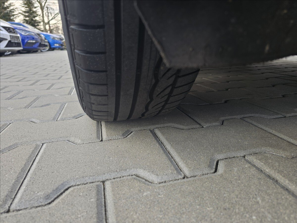 Škoda Rapid Hatchback 1,2 l 77 kw