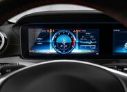 Mercedes-Benz Třídy E 28