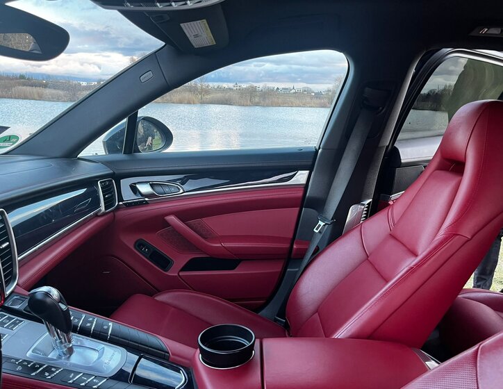 Porsche Panamera Hatchback 3,7 l 228 kw