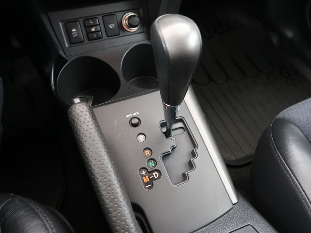 Toyota RAV4 SUV / Terénní 2,0 l 116 kw