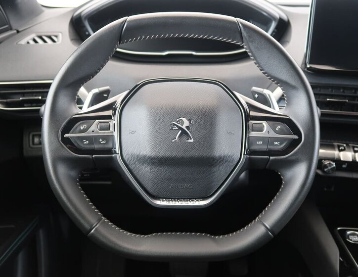 Peugeot 5008 SUV / Terénní 1,5 l 96 kw
