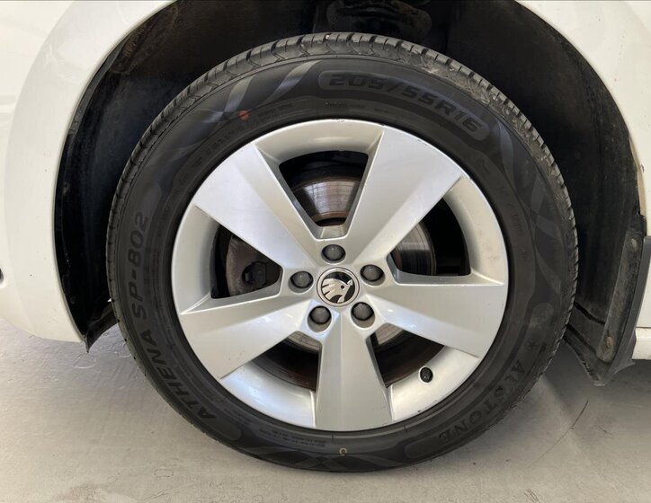 Škoda Scala Hatchback 1,6 l 85 kw