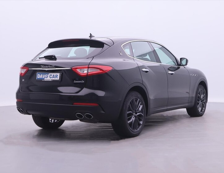 Maserati Levante 7