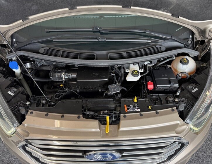 Ford Tourneo Custom MPV 2,0 l 96 kw