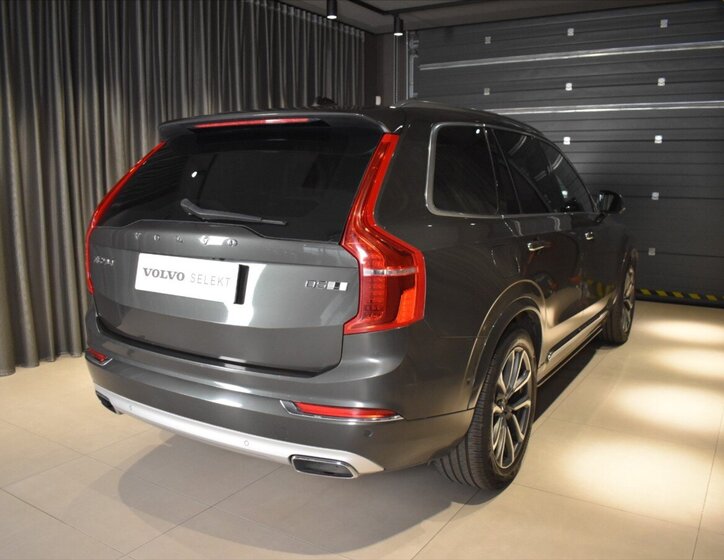 Volvo XC90 SUV / Terénní 2,0 l 177 kw