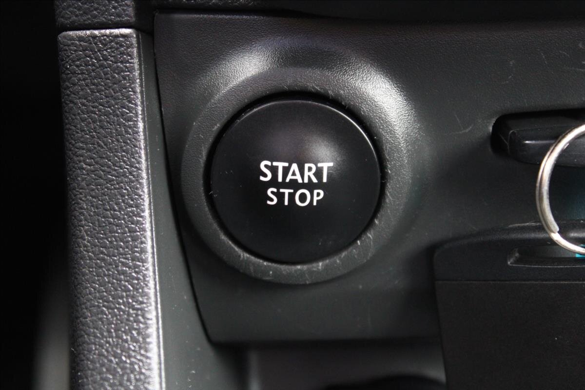 Renault Clio Hatchback 898,0 56 kw