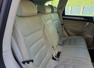 Volkswagen Touareg SUV / Terénní 4,1 l 250 kw