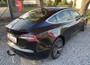 Tesla Model 3 Sedan / Limuzína 0,0 239 kw