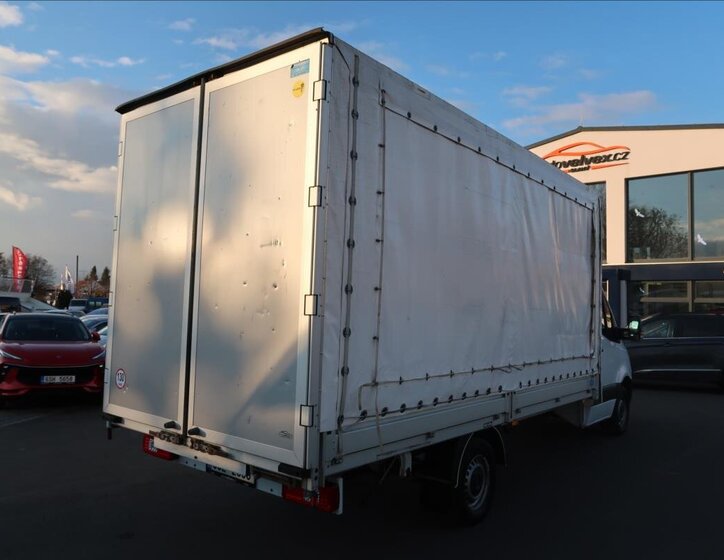 Mercedes-Benz Sprinter 3