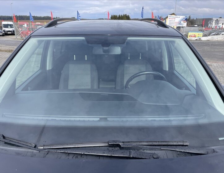 Volkswagen Touran MPV 2,0 l 110 kw