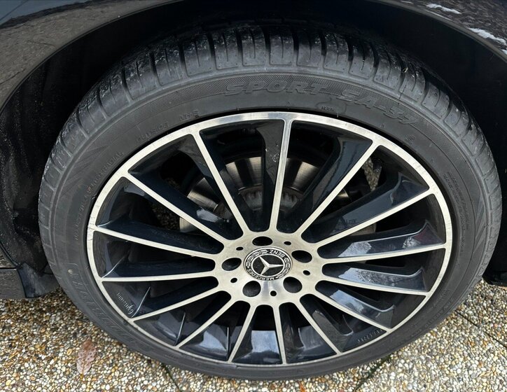 Mercedes-Benz Třídy E Sedan / Limuzína 2,0 l 143 kw