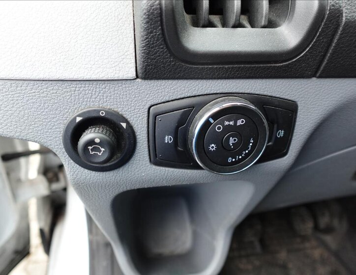 Ford Transit Ostatní 2,0 l 77 kw