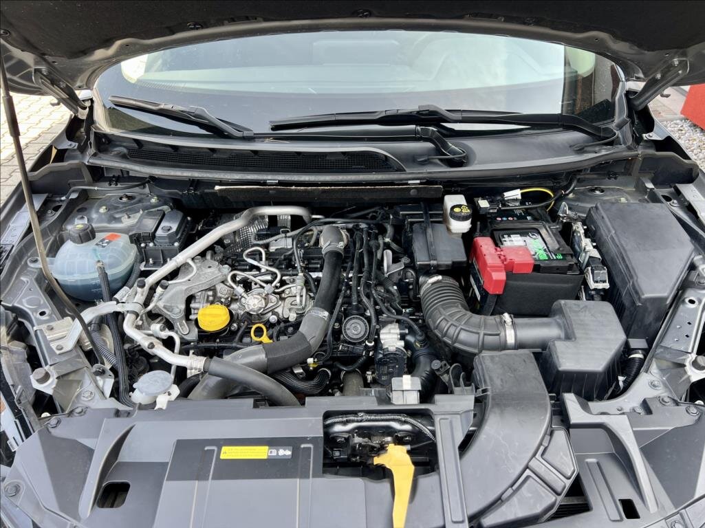 Nissan Qashqai SUV / Terénní 1,3 l 116 kw