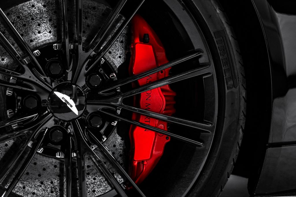 Aston Martin Vanquish