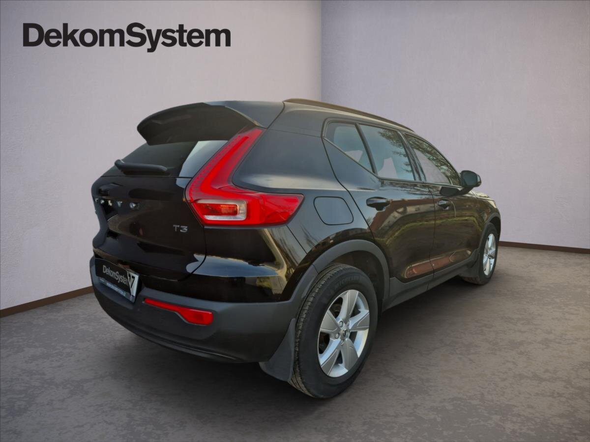 Volvo XC40 SUV 1,5 l 120 kw