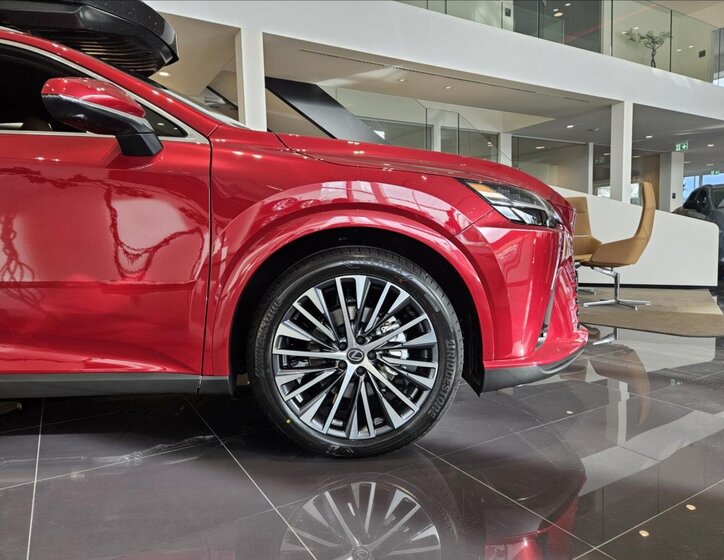 Lexus RX 450h SUV / Terénní 2,5 l 227 kw