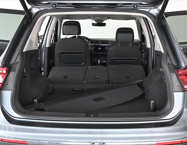 Volkswagen Tiguan Allspace 7
