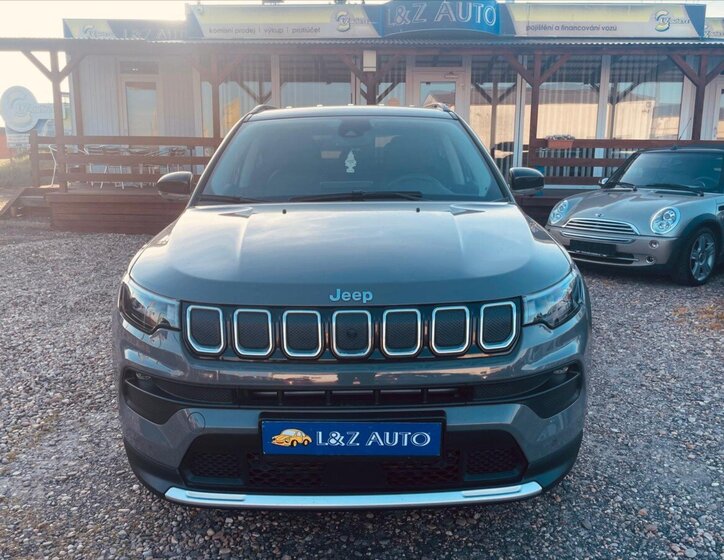 Jeep Compass SUV / Terénní 1,6 l 96 kw