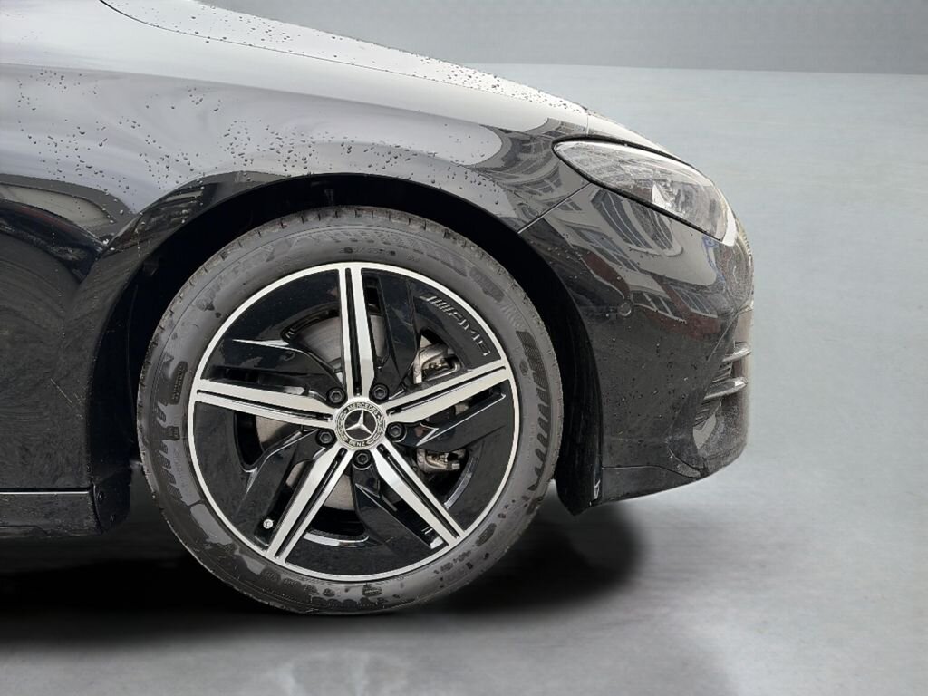 Mercedes-Benz CLA Sedan / Limuzína 1,3 l 120 kw