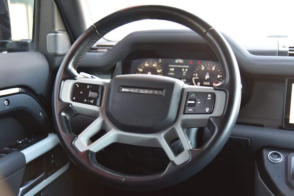 Land Rover Defender SUV 3,0 l 183 kw