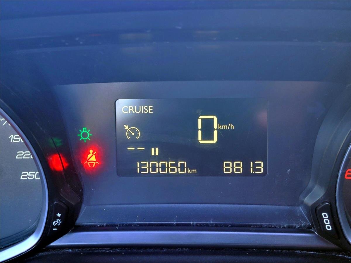 Peugeot 308 Hatchback 1,5 l 75 kw