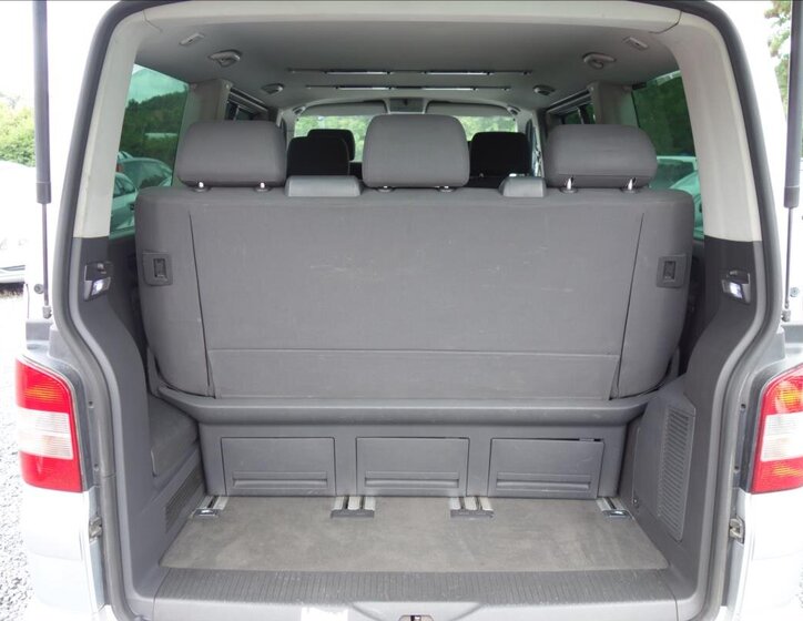 Volkswagen Multivan Kombi 2,5 l 128 kw