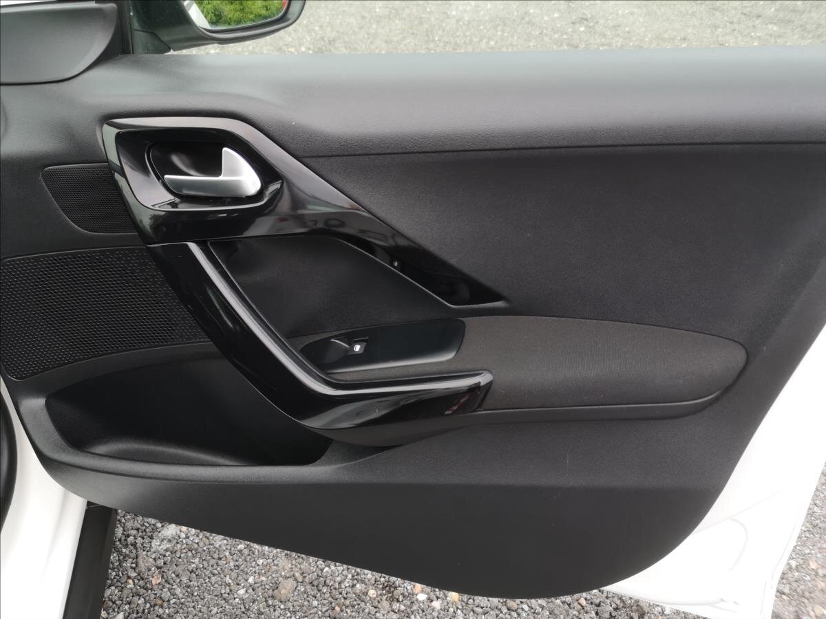 Peugeot 2008 Kombi 1,4 l 50 kw