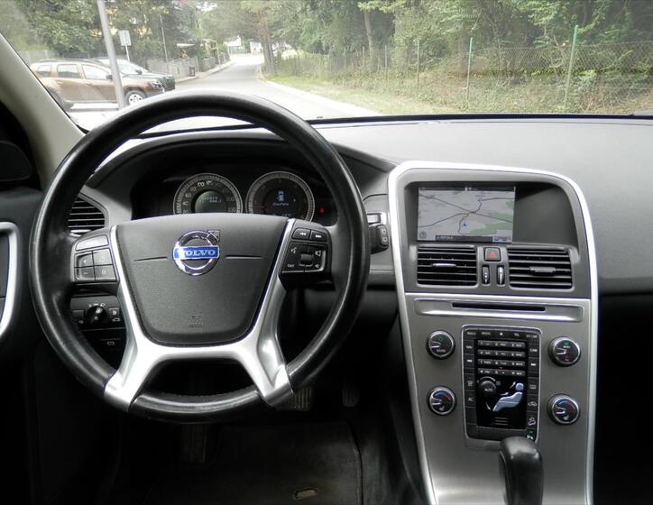 Volvo XC60 16