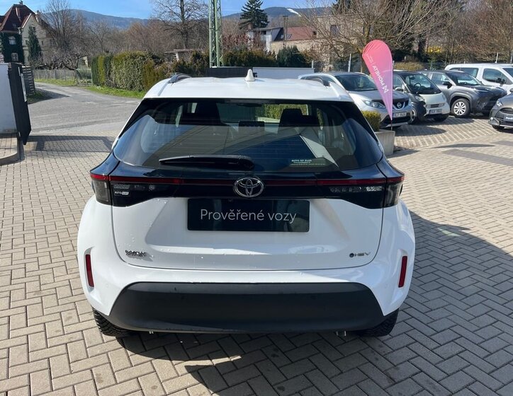 Toyota Yaris Cross SUV / Terénní 1,5 l 68 kw