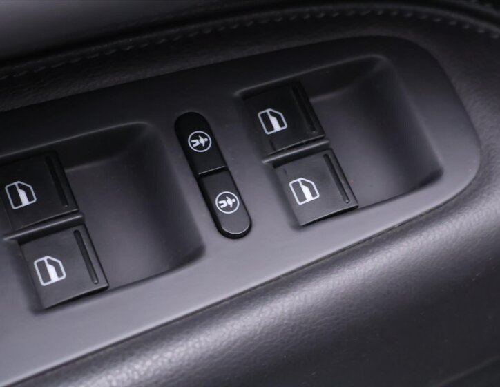 Volkswagen Touareg SUV / Terénní 3,0 l 176 kw