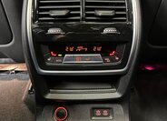 BMW X7 SUV / Terénní 4,4 l 390 kw