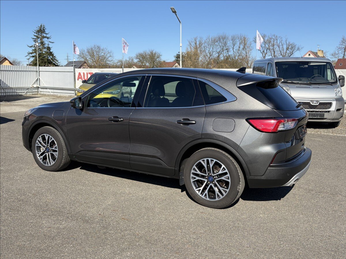 Ford Kuga SUV / Terénní 2,5 l 165 kw