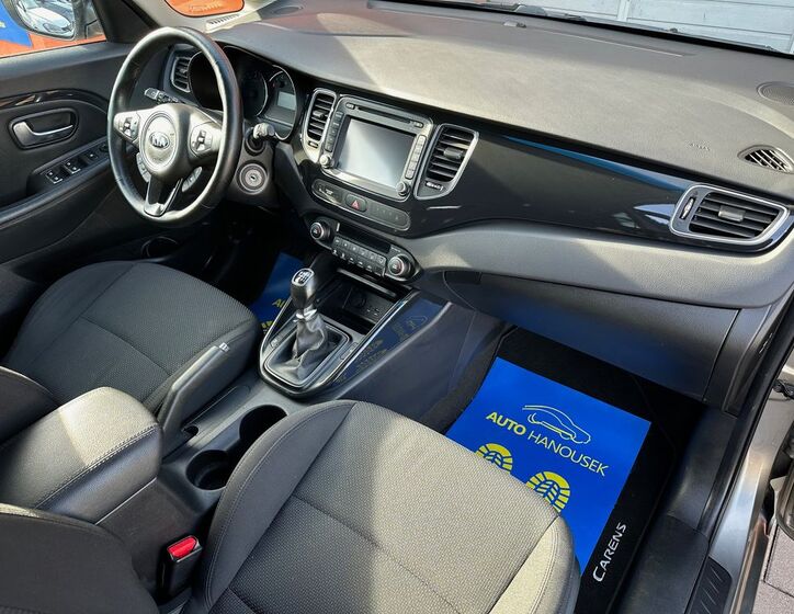 KIA Carens 19