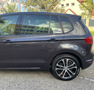 Volkswagen Golf Sportsvan 13