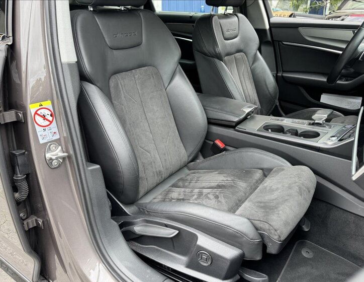 Audi A6 Allroad Kombi 3,0 l 210 kw