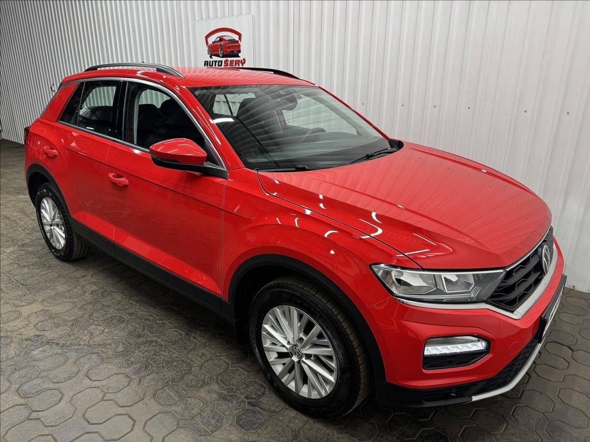 Volkswagen T-Roc SUV / Terénní 2,0 l 140 kw