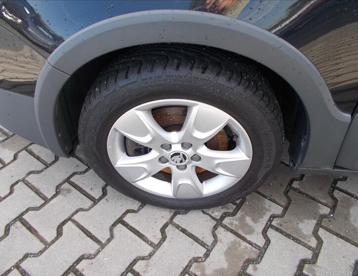 Škoda Roomster MPV 1,6 l 66 kw