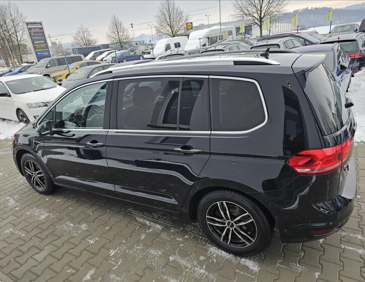 Volkswagen Touran Kombi 1,4 l 110 kw