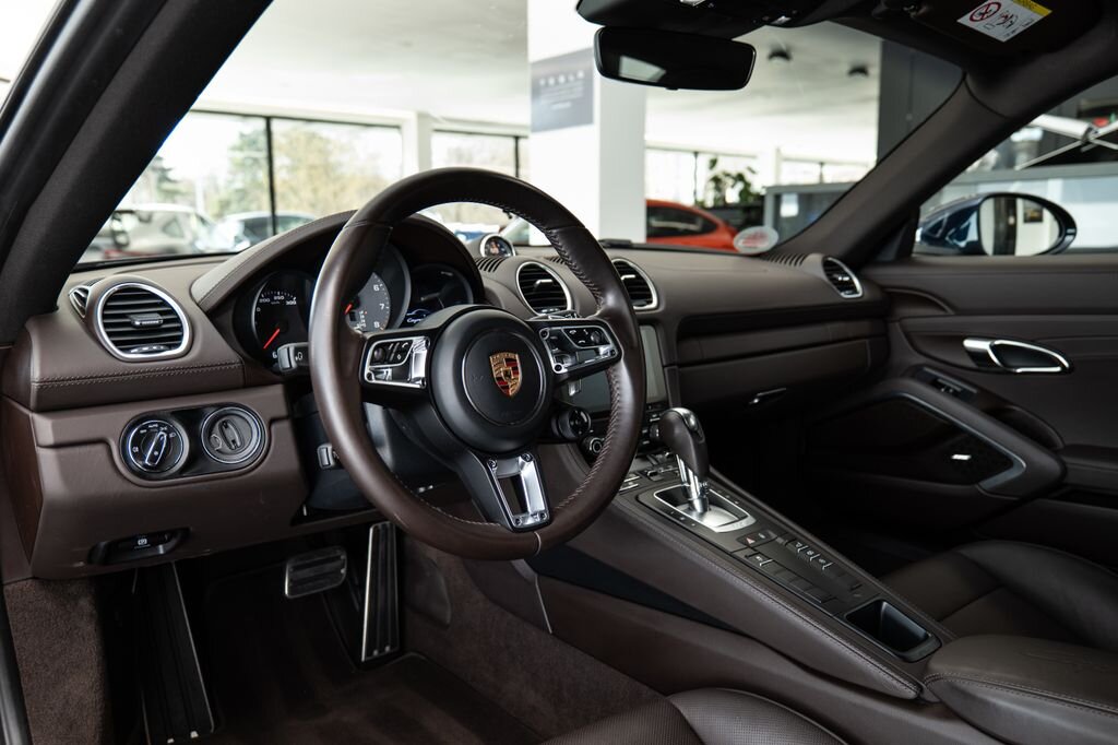 Porsche Cayman Kupé 2,5 l 257 kw