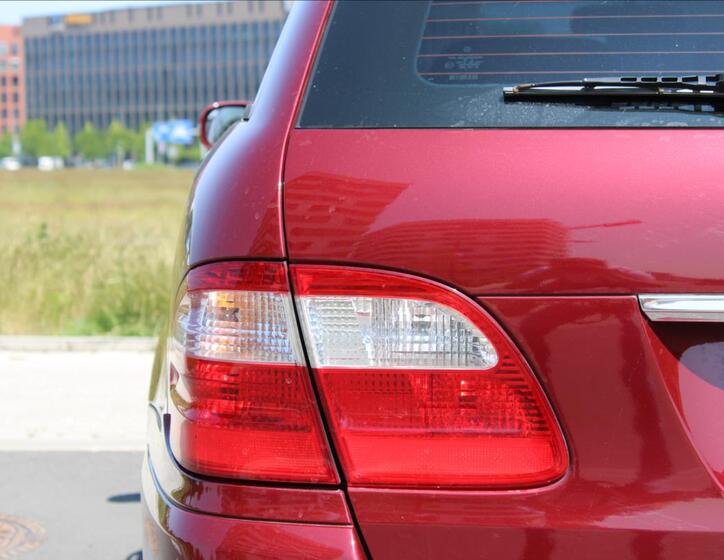 Mercedes-Benz Třídy E 33