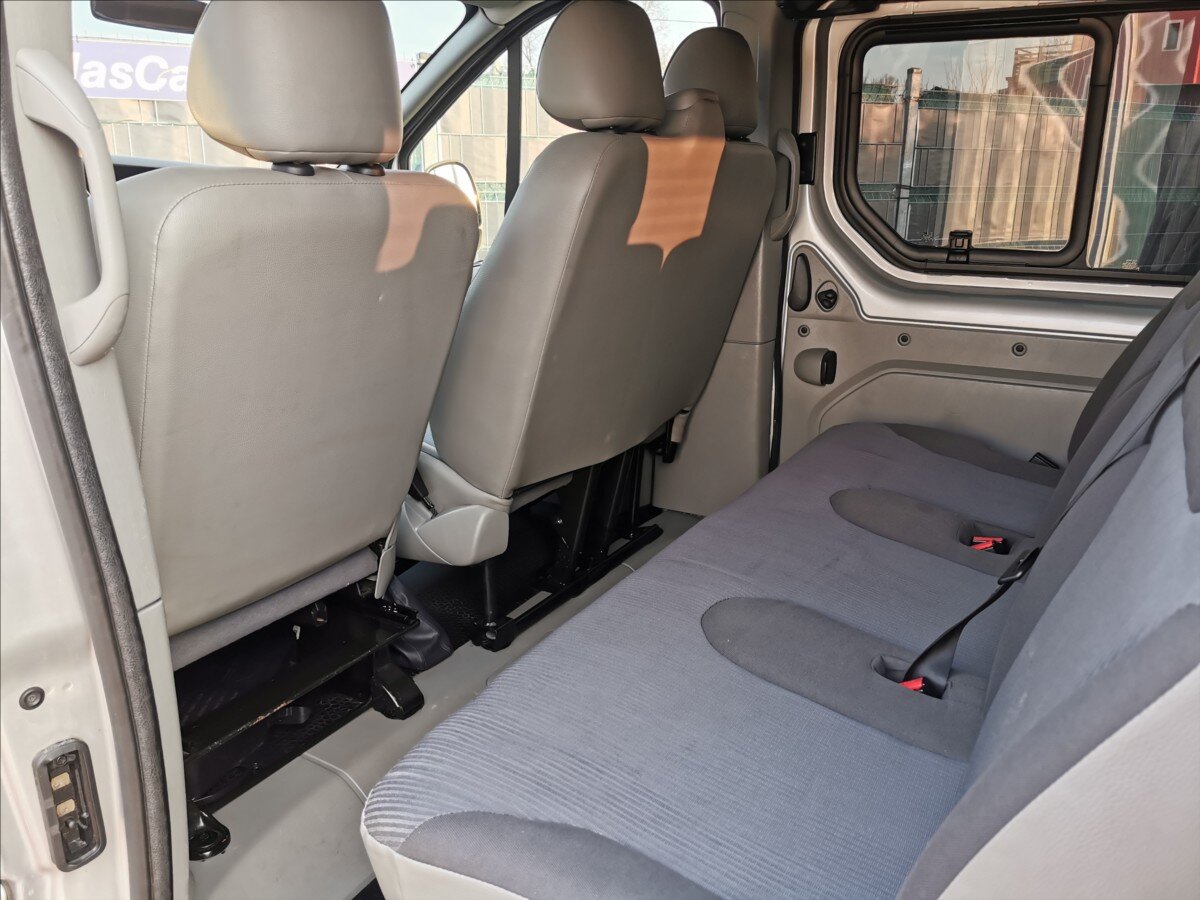 Opel Vivaro Kombi 2,0 l 84 kw